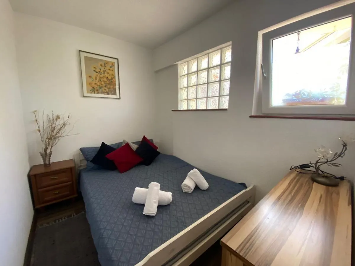 Studio Apartment Elsa Galižana Kroatië