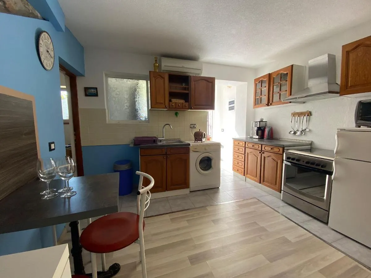 Studio Apartment Elsa Galižana 克罗地亚