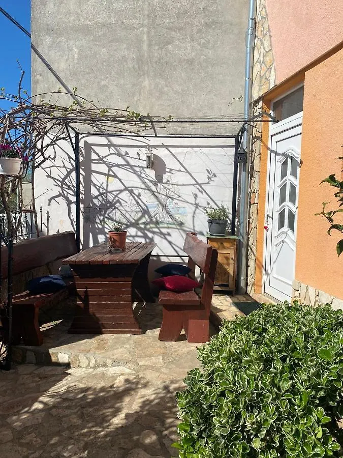 Studio Apartment Elsa Galižana