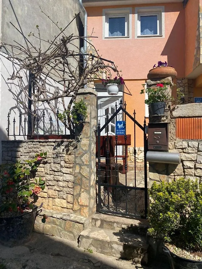 Studio Apartment Elsa Galižana