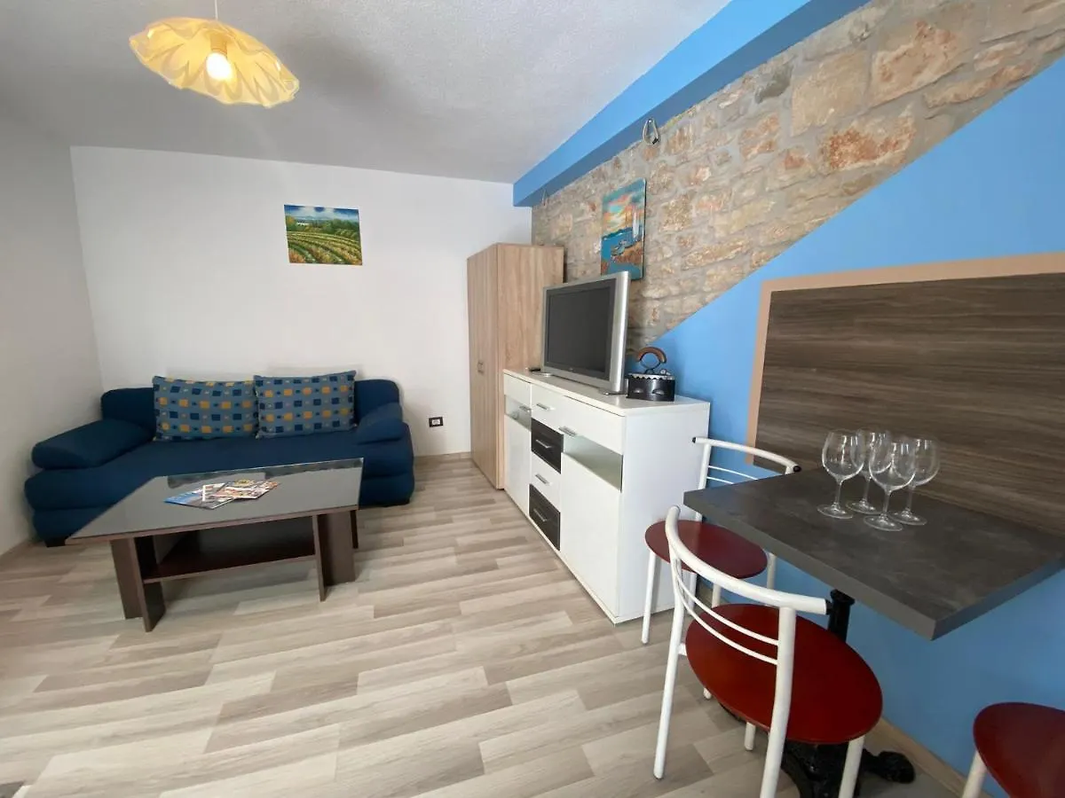 Studio Apartment Elsa Galižana
