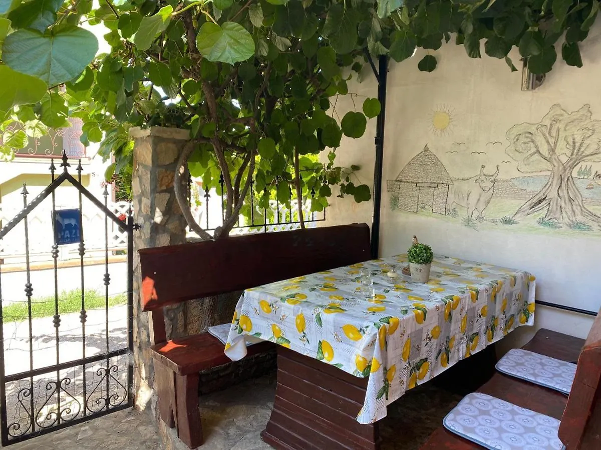 Studio Apartment Elsa Galižana